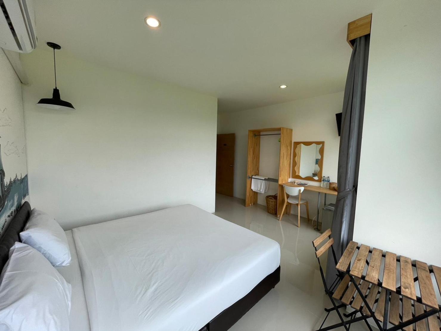 Dwell Phuket Airport Hotel At Naiyang Nai Yang Beach Εξωτερικό φωτογραφία