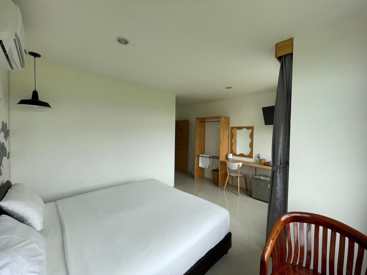 Dwell Phuket Airport Hotel At Naiyang Nai Yang Beach Εξωτερικό φωτογραφία