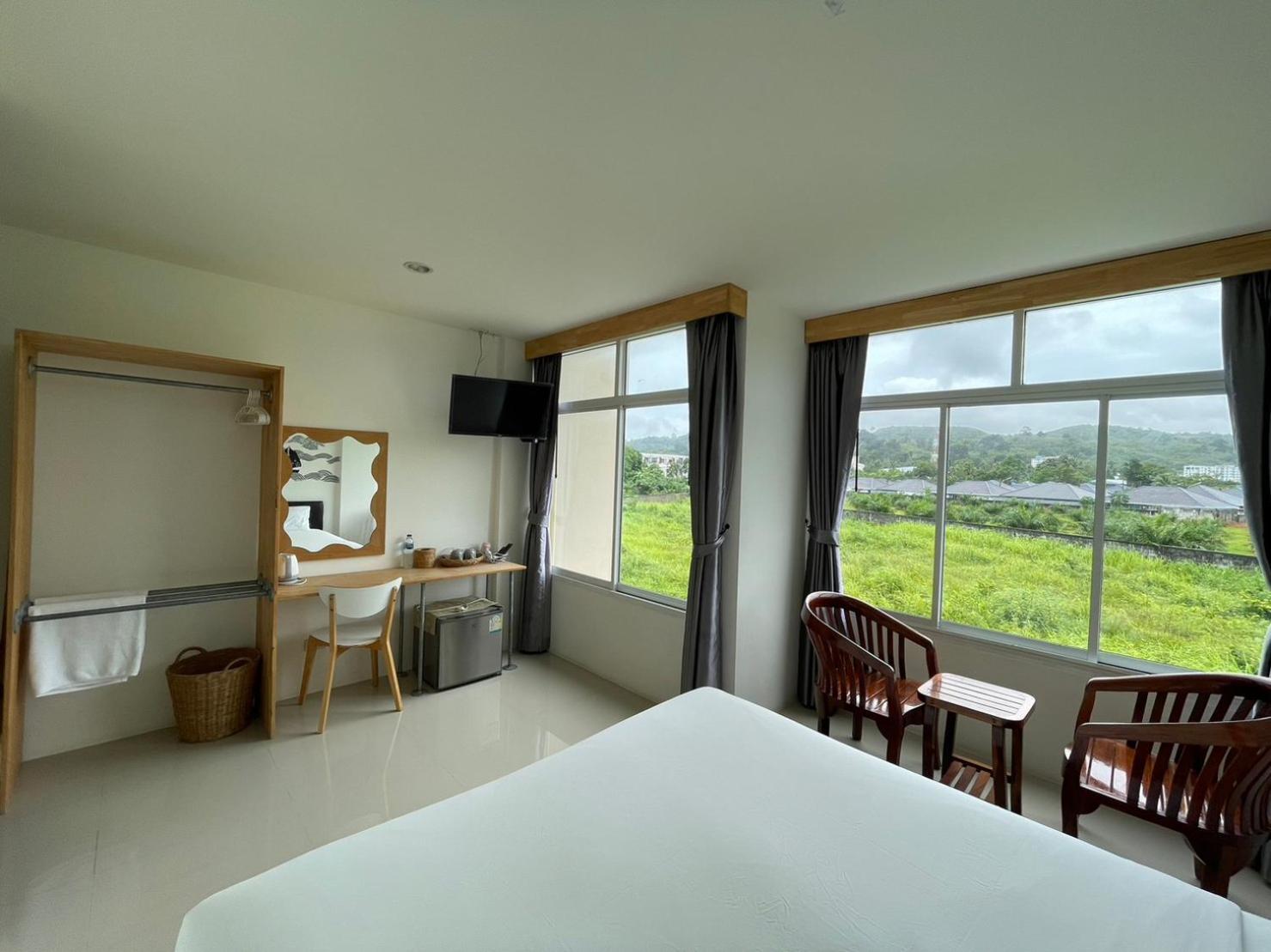 Dwell Phuket Airport Hotel At Naiyang Nai Yang Beach Εξωτερικό φωτογραφία