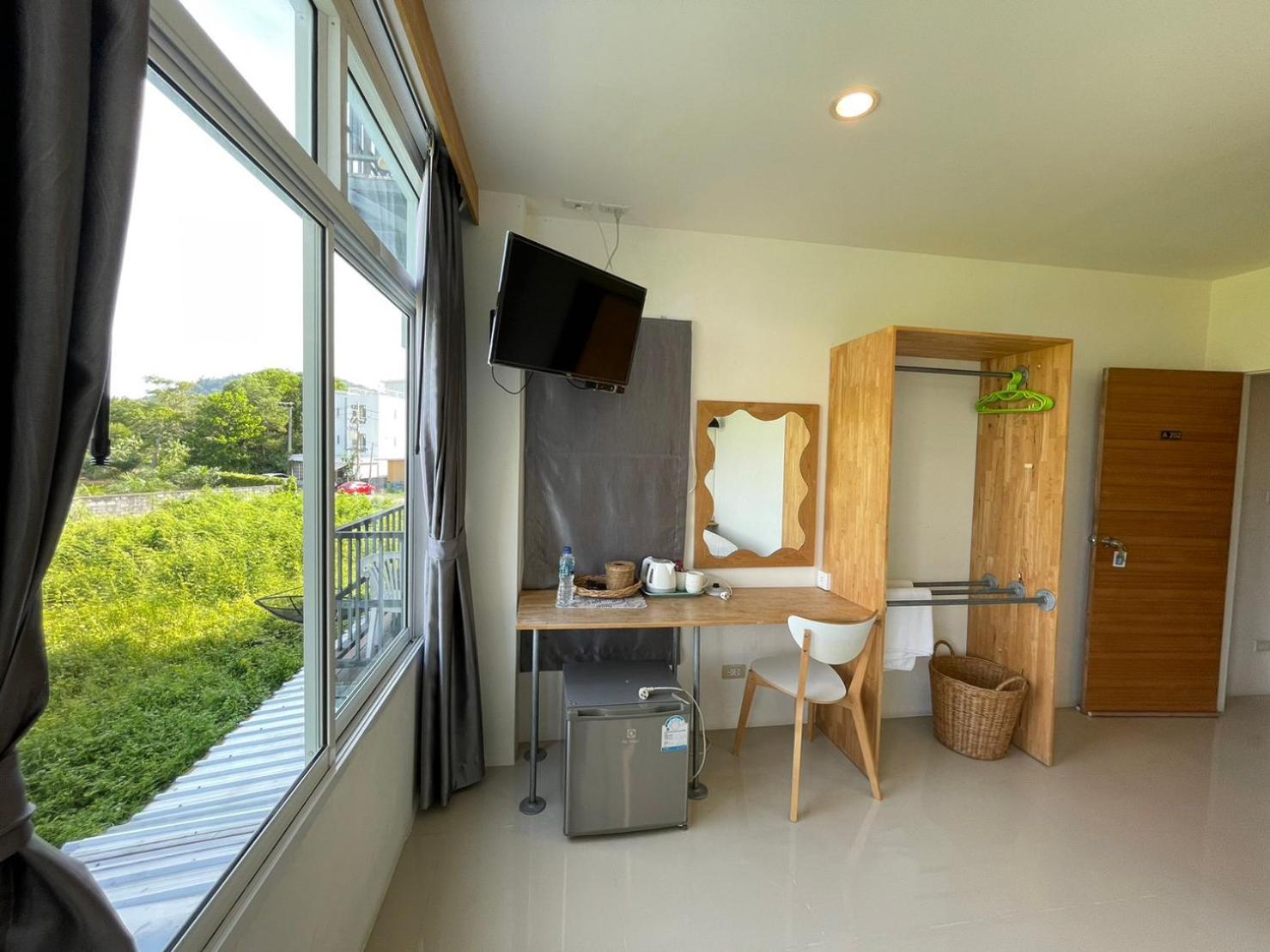 Dwell Phuket Airport Hotel At Naiyang Nai Yang Beach Εξωτερικό φωτογραφία