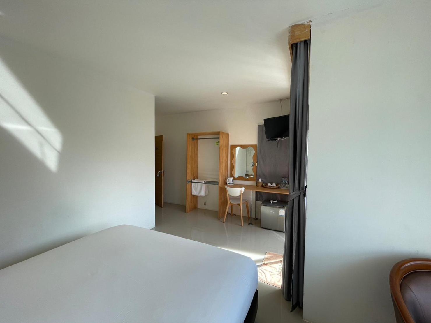 Dwell Phuket Airport Hotel At Naiyang Nai Yang Beach Εξωτερικό φωτογραφία